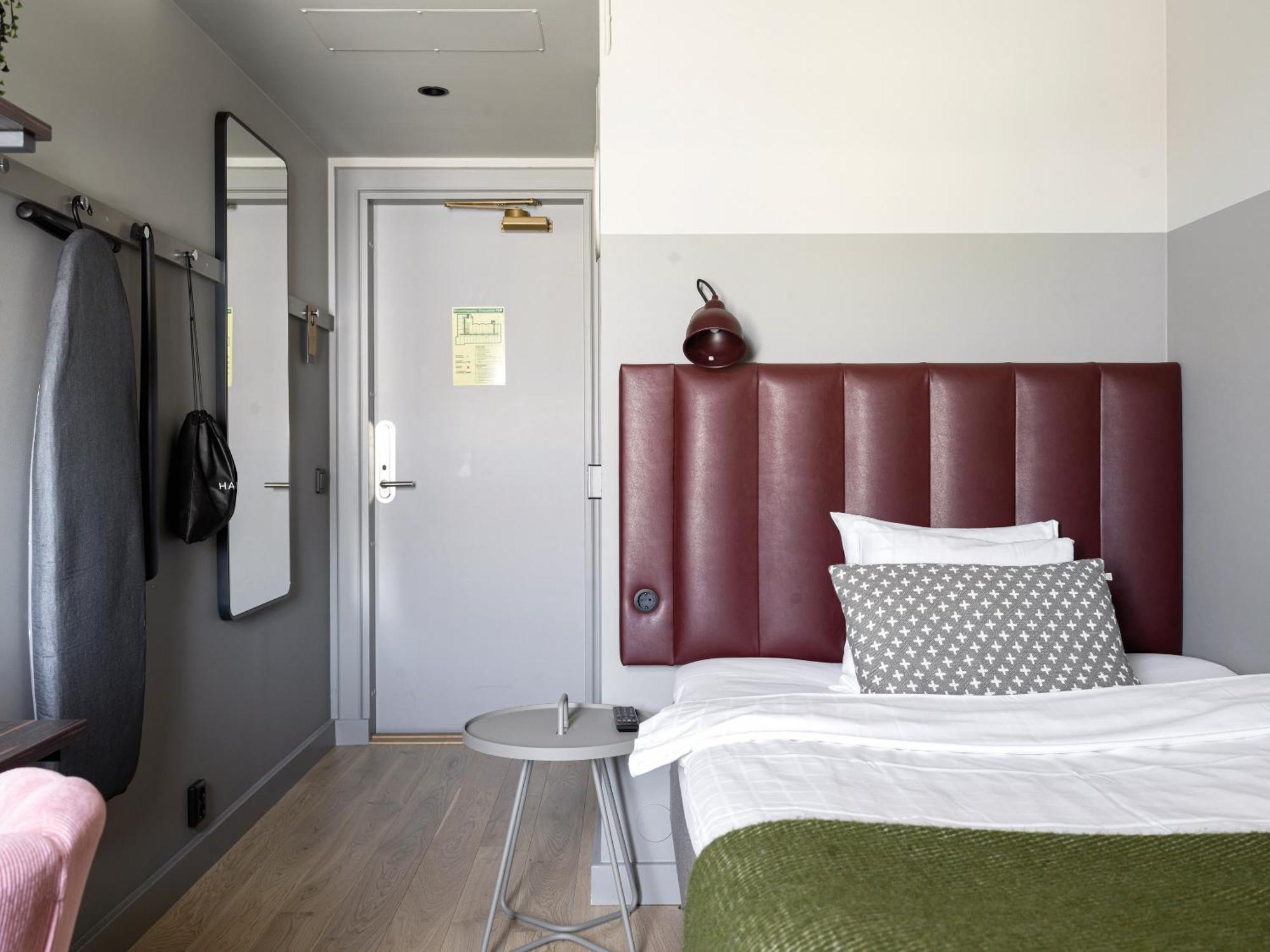 Elite Hotel, 4*