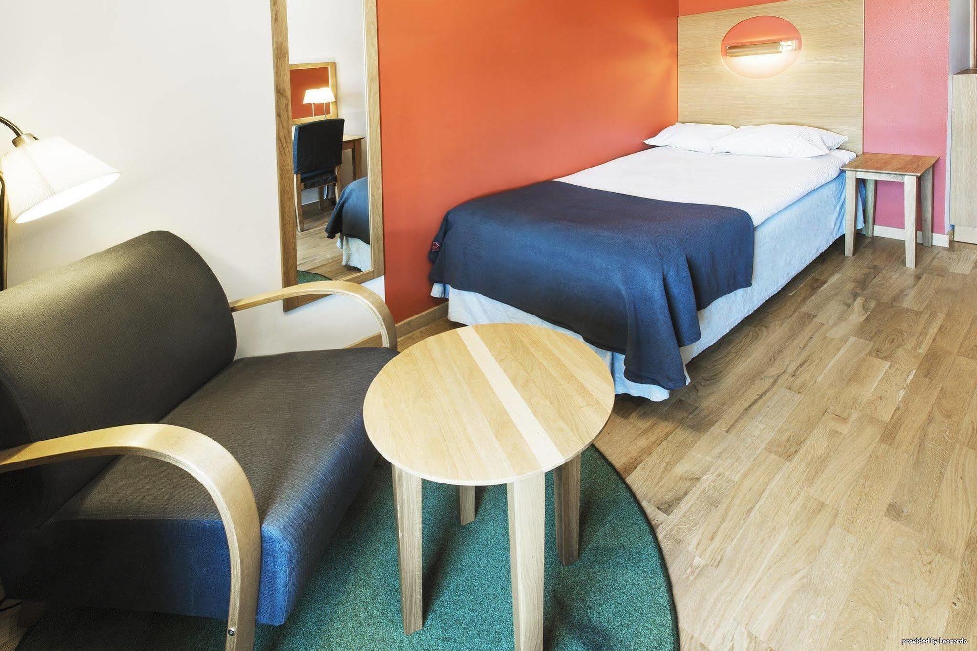 Elite Hotel, Hotell 4*